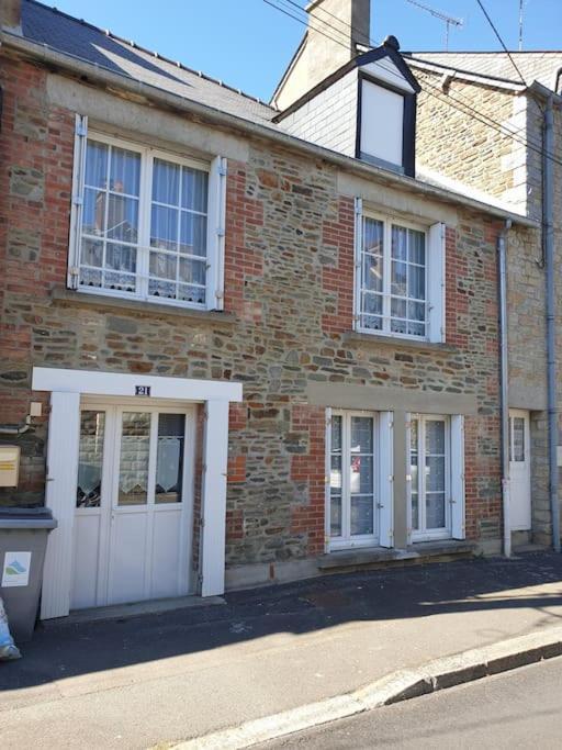 Maison De Situee A 8 Kms Du Mont St Michel *
